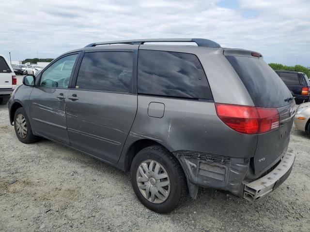 2005 Toyota Sienna CE