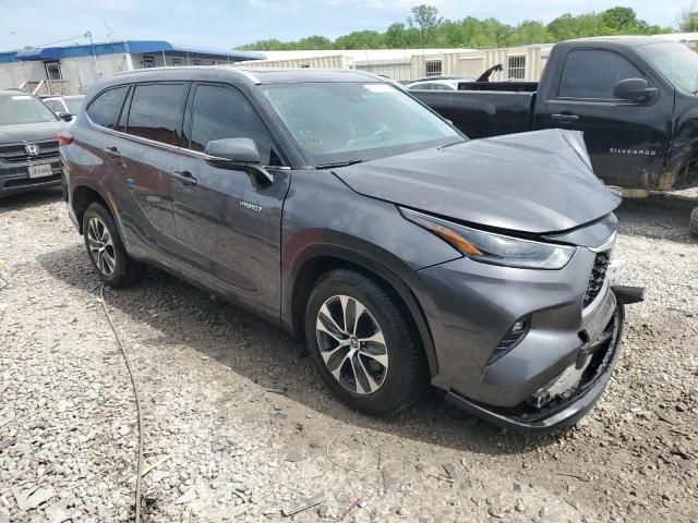 2021 Toyota Highlander Hybrid XLE