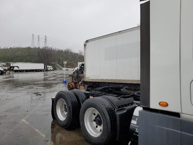 2017 Freightliner Cascadia 125