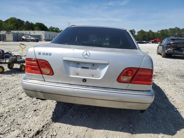 1999 Mercedes-Benz E 320