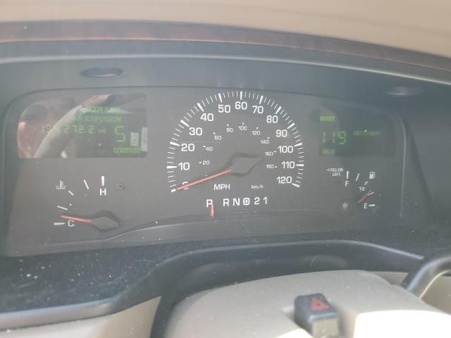 2000 Lincoln Town Car Cartier