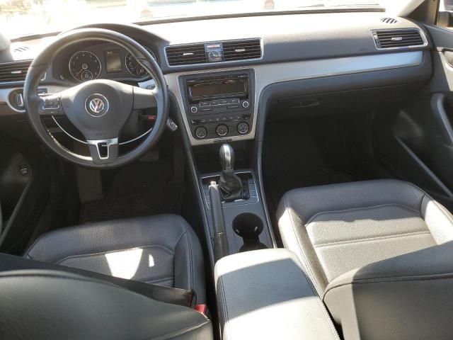 2014 Volkswagen Passat S