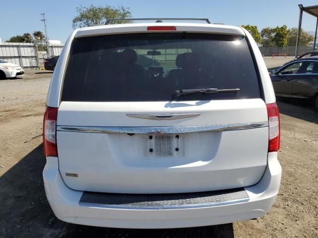 2014 Chrysler Town & Country Touring