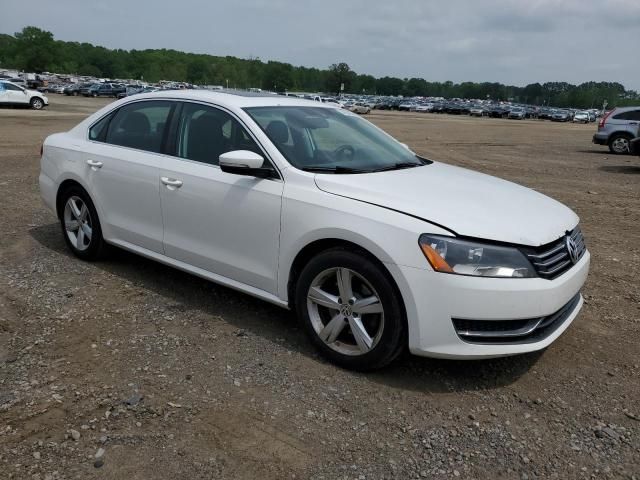 2013 Volkswagen Passat SE