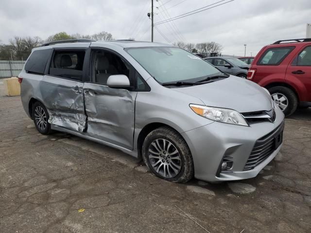 2019 Toyota Sienna XLE