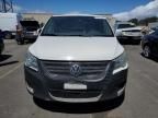 2011 Volkswagen Routan SE