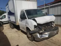 Camiones salvage sin ofertas aún a la venta en subasta: 2017 Chevrolet Express G4500