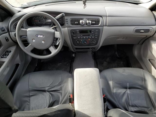 2005 Ford Taurus SE