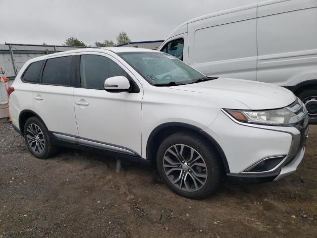 2016 Mitsubishi Outlander SE