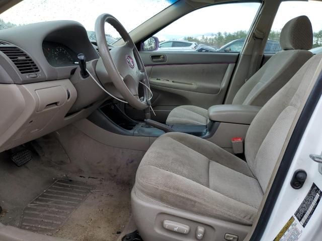 2004 Toyota Camry LE