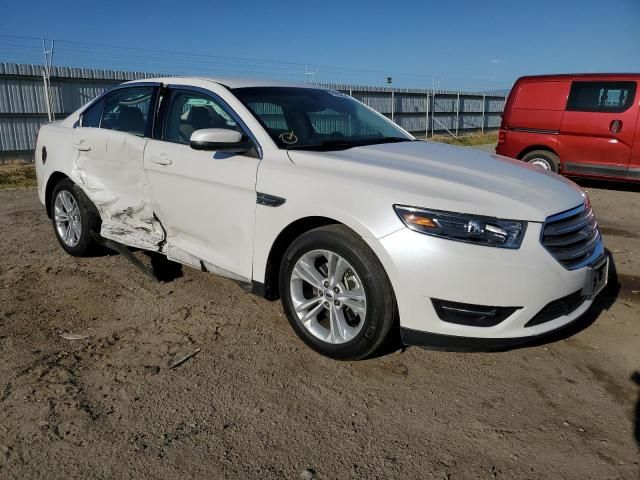 2018 Ford Taurus SEL