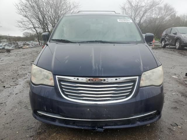 2013 Chrysler Town & Country Touring