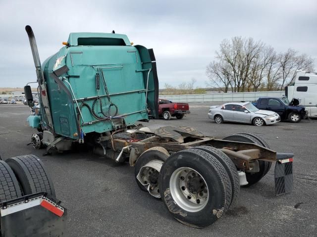 2013 Freightliner Conventional Coronado 132