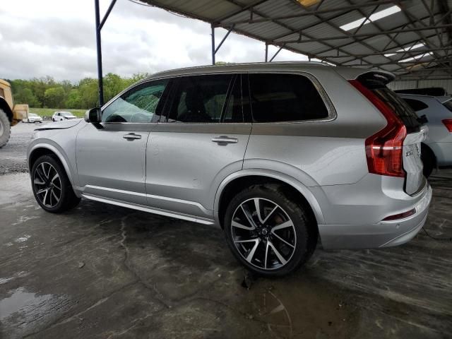 2022 Volvo XC90 T6 Momentum