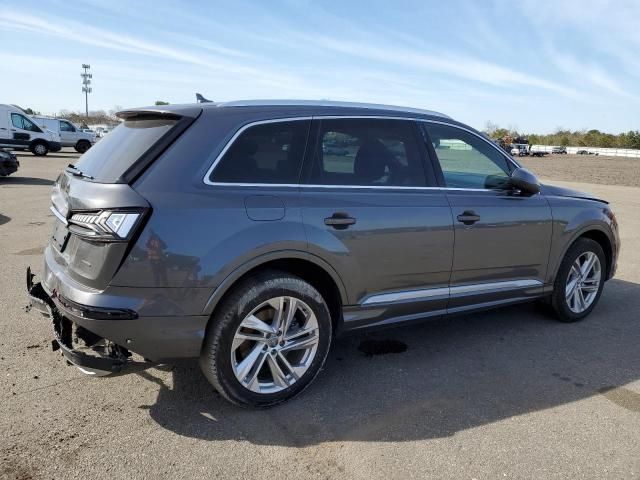 2020 Audi Q7 Premium Plus