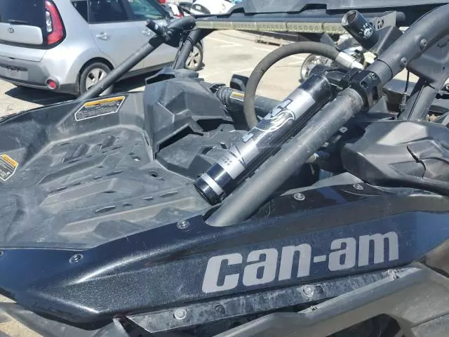 2018 Can-Am Maverick X3 X RS Turbo R