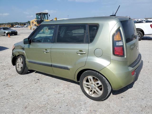 2011 KIA Soul +