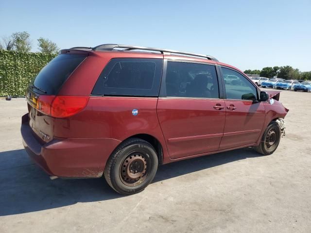 2009 Toyota Sienna CE