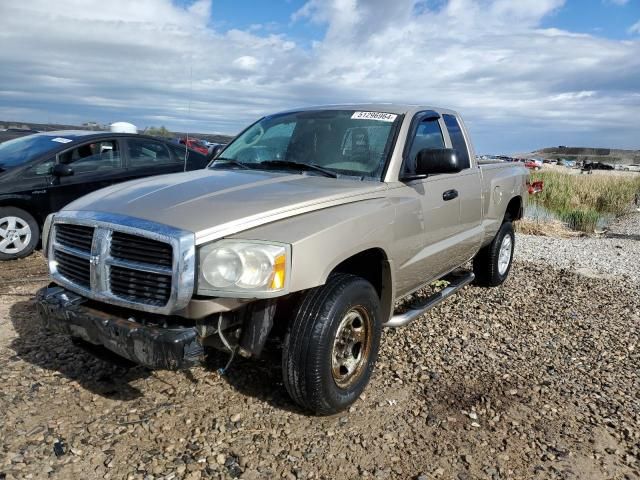 2005 Dodge Dakota SLT