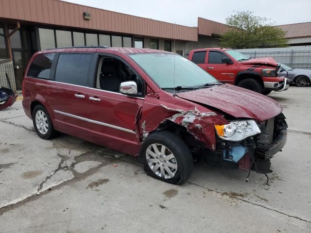 2012 Chrysler Town & Country Touring L