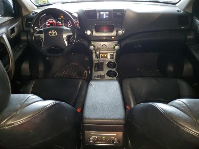 2011 Toyota Highlander Base