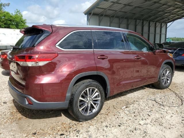 2018 Toyota Highlander SE