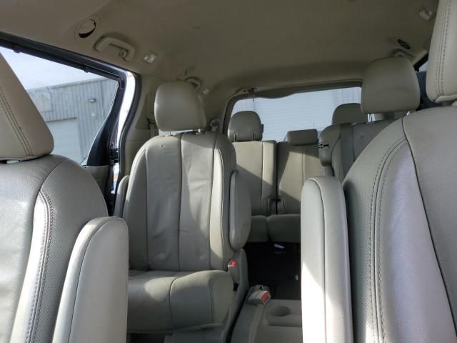 2013 Toyota Sienna XLE