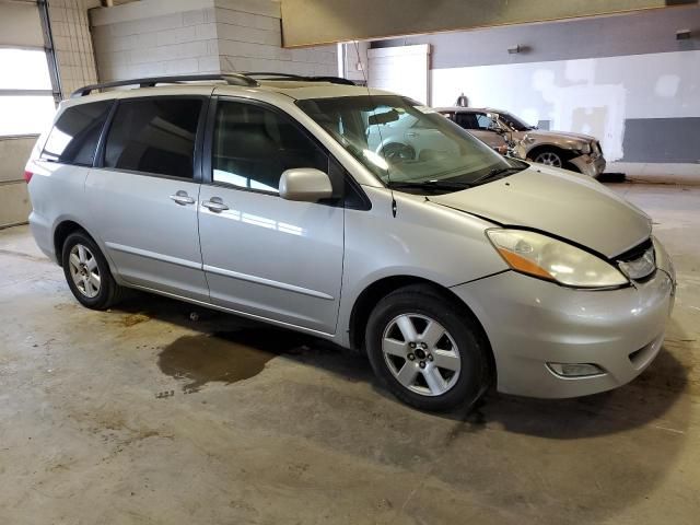 2009 Toyota Sienna XLE