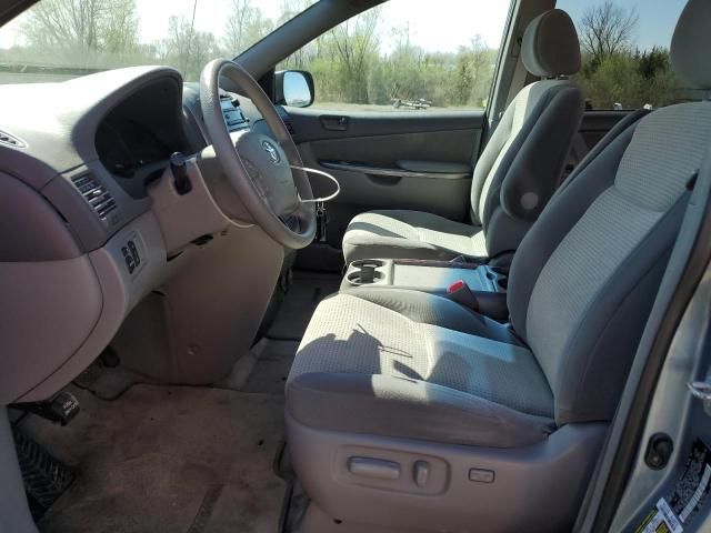 2007 Toyota Sienna CE