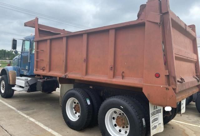 2008 Freightliner Conventional FLD120