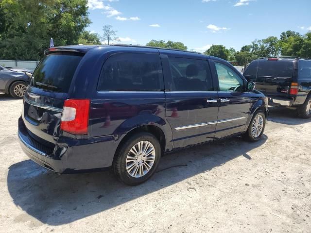 2013 Chrysler Town & Country Touring L