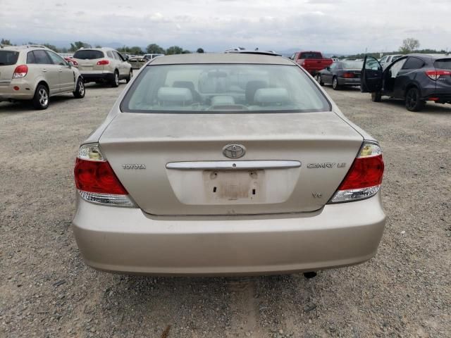 2005 Toyota Camry LE