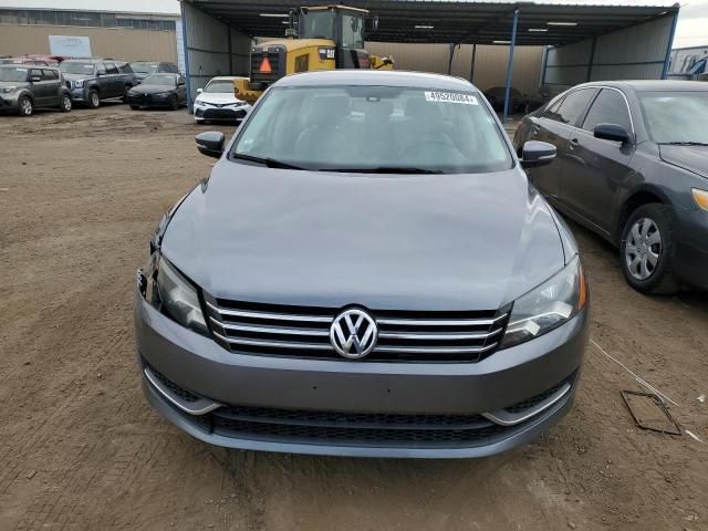 2013 Volkswagen Passat SE