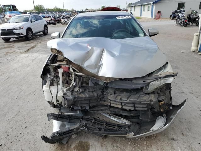 2017 Toyota Camry Hybrid