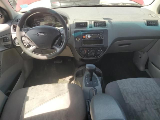 2005 Ford Focus ZX4