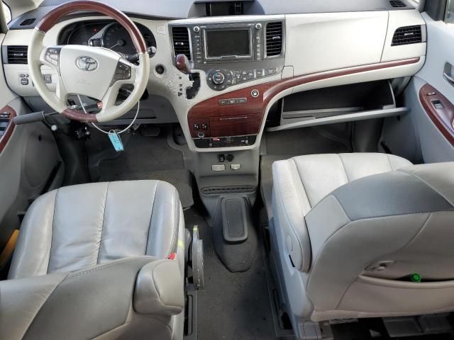 2011 Toyota Sienna XLE