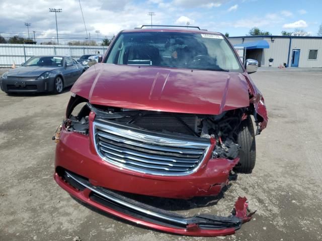 2011 Chrysler Town & Country Touring L