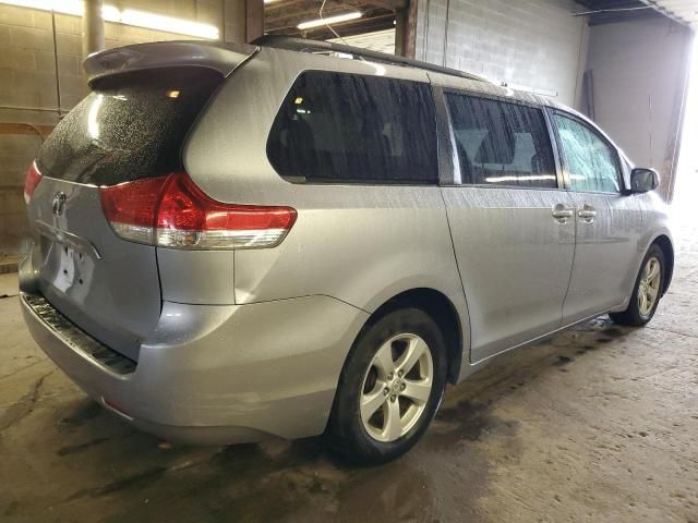 2011 Toyota Sienna LE