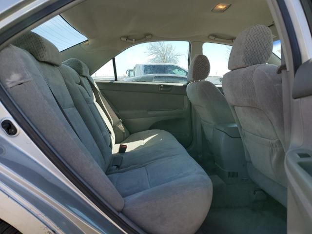 2004 Toyota Camry LE