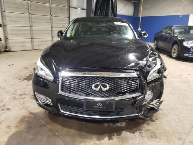 2016 Infiniti Q70 3.7