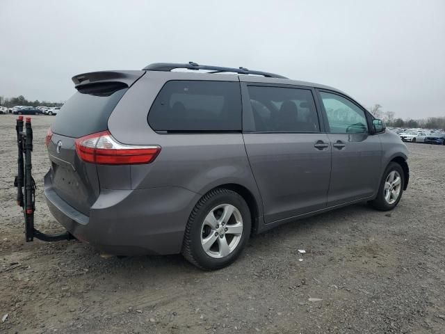 2015 Toyota Sienna LE