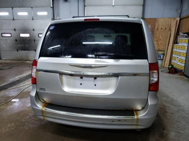 2012 Chrysler Town & Country Touring