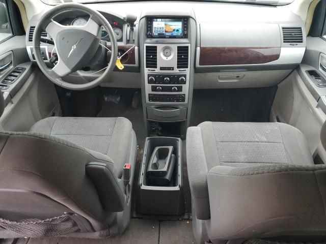 2010 Chrysler Town & Country Touring