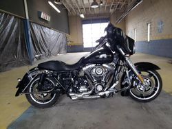 Salvage motorcycles for sale at Indianapolis, IN auction: 2010 Harley-Davidson Flhx