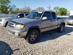 Salvage cars for sale from Copart Columbus, OH: 2000 Toyota Tundra Access Cab Limited