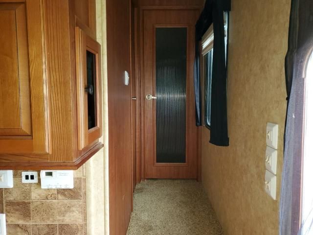 2012 Jayco Pinnacle