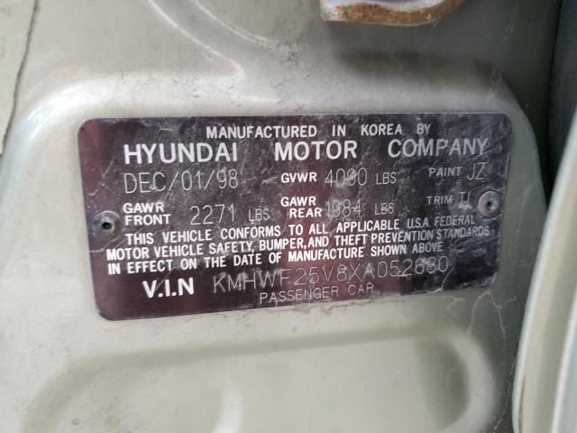 1999 Hyundai Sonata Base