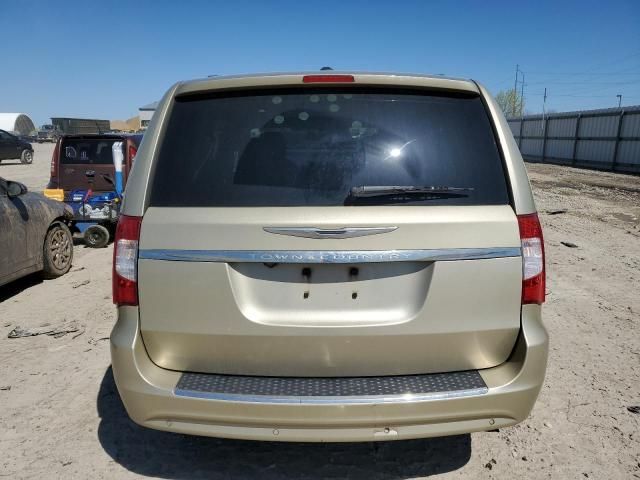 2011 Chrysler Town & Country Touring L