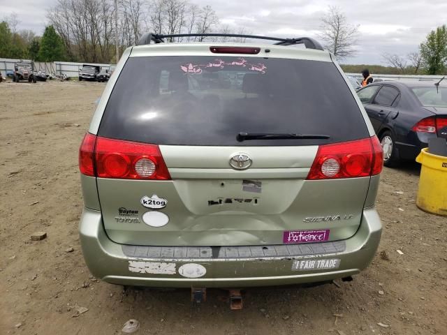 2009 Toyota Sienna CE