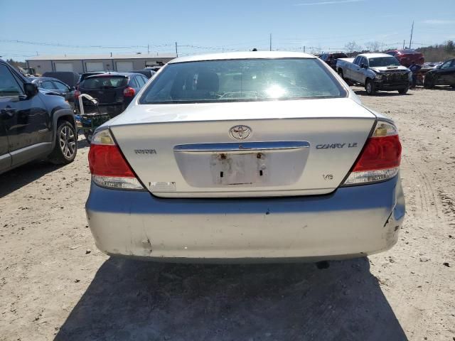 2005 Toyota Camry LE